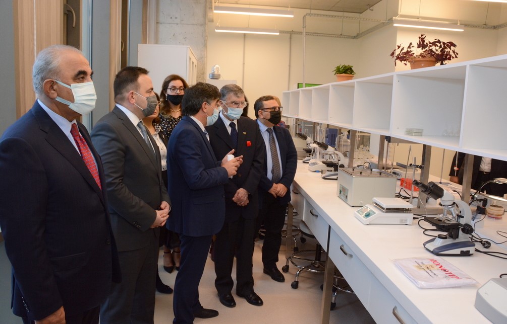 Aziz Sancar adına Qida təhlükəsizliyi laboratoriyasının açılışı olub